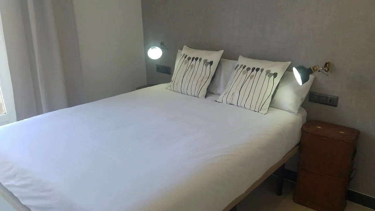 The Lights City Rooms Malaga Hotel
