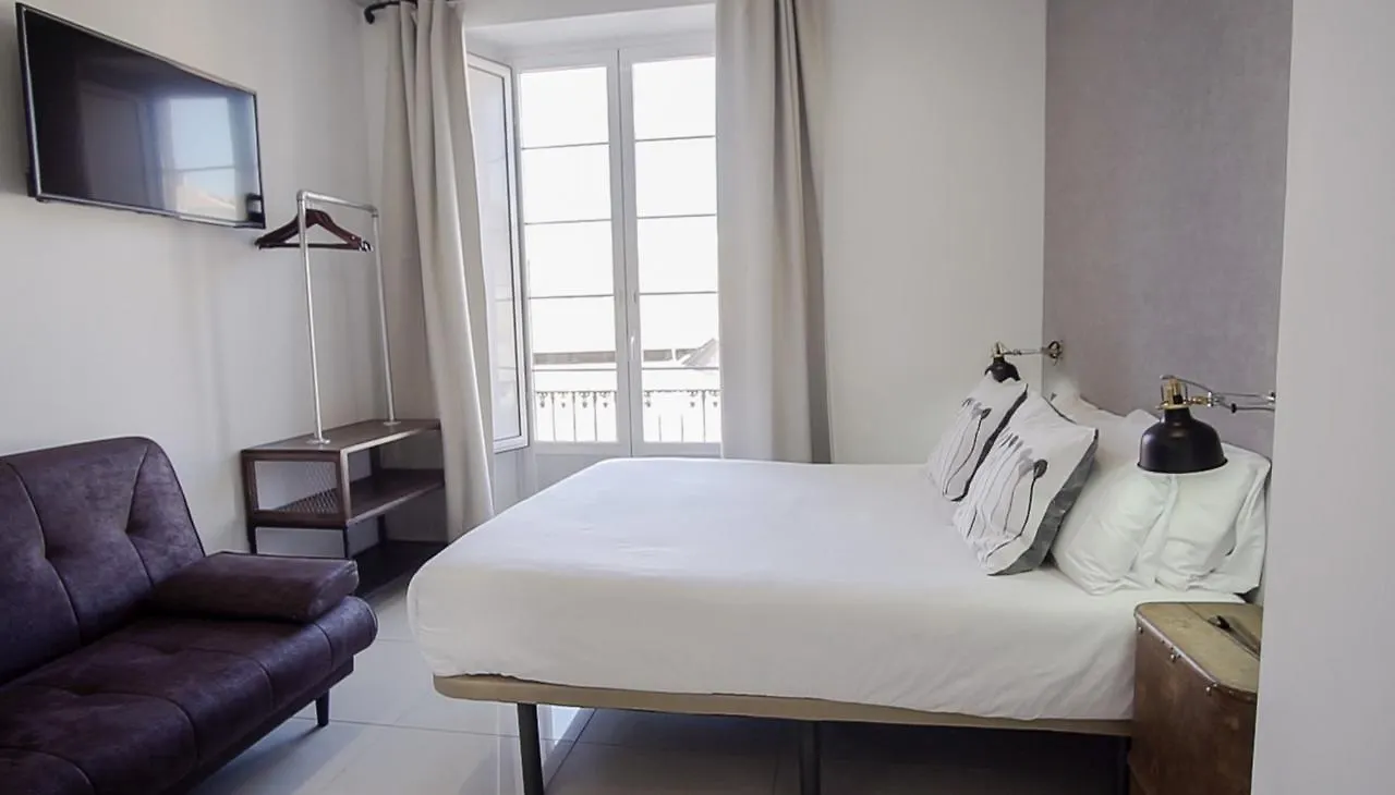 Hotel The Lights City Rooms Malaga
